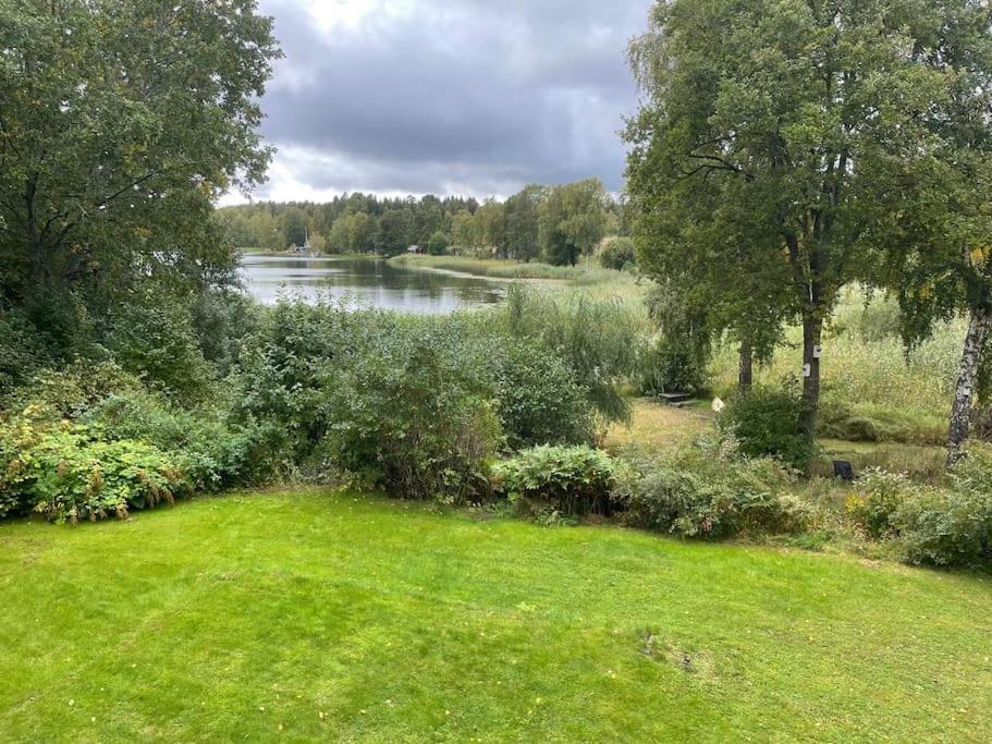 Nyrenoverat Strandnaera Med Fantastisk Utsikt Rimbo Luaran gambar